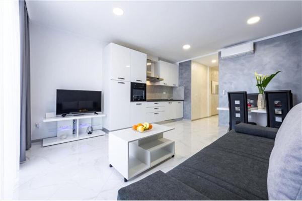 Apartment A4, for 5 persons