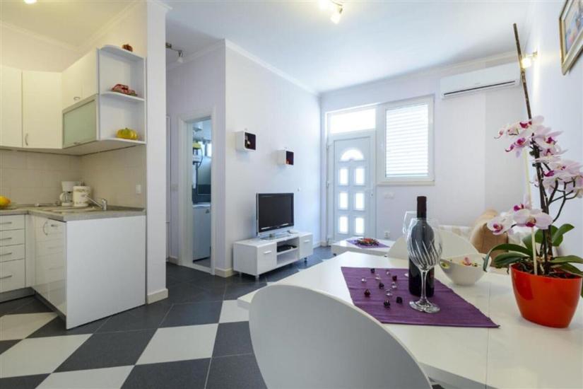 Apartment A1, for 3 persons