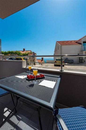 Apartment A2, for 3 persons