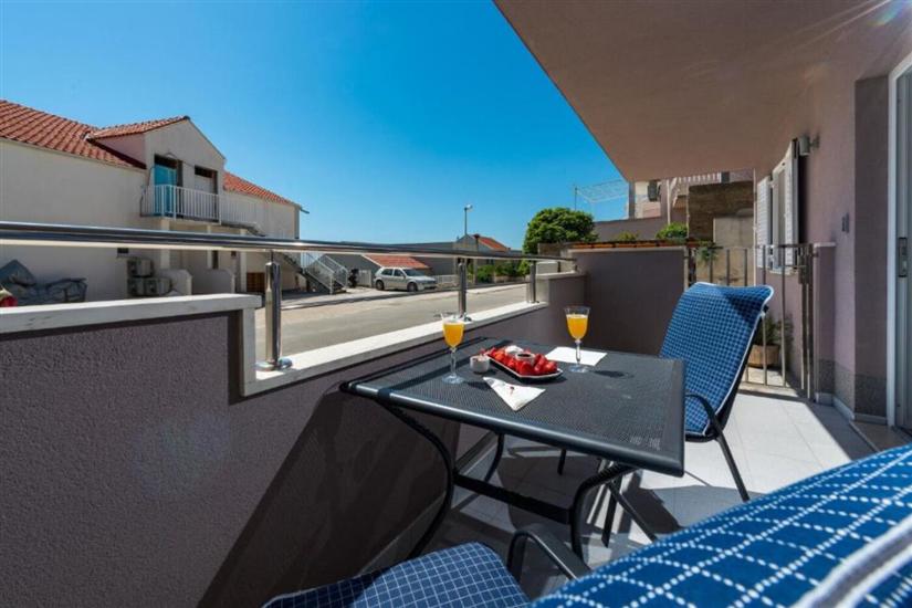 Apartment A2, for 3 persons