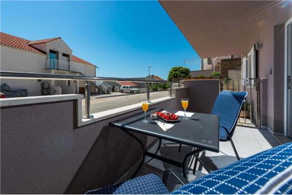 Apartment A2, for 3 persons