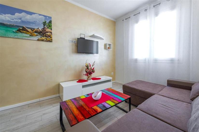 Apartment A2, for 3 persons