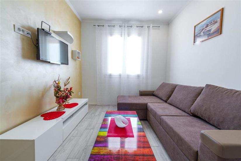 Apartment A2, for 3 persons