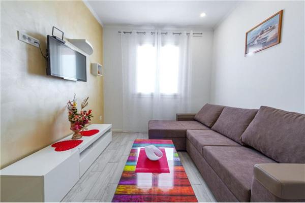 Apartment A2, for 3 persons