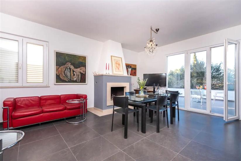 House K1, for 10 persons