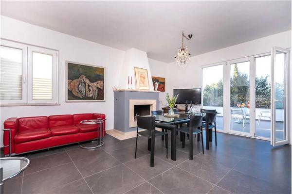 House K1, for 10 persons