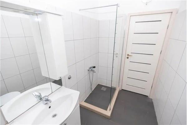 House K1, for 10 persons