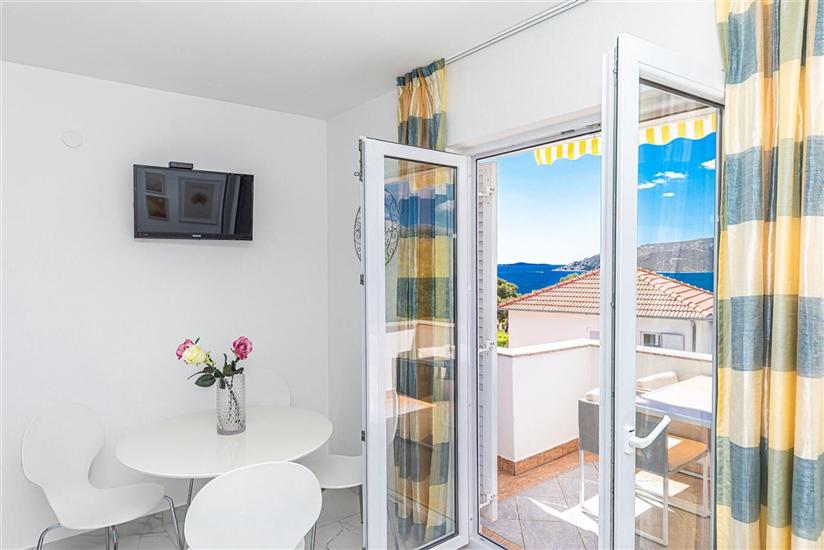 Apartment A4, for 4 persons