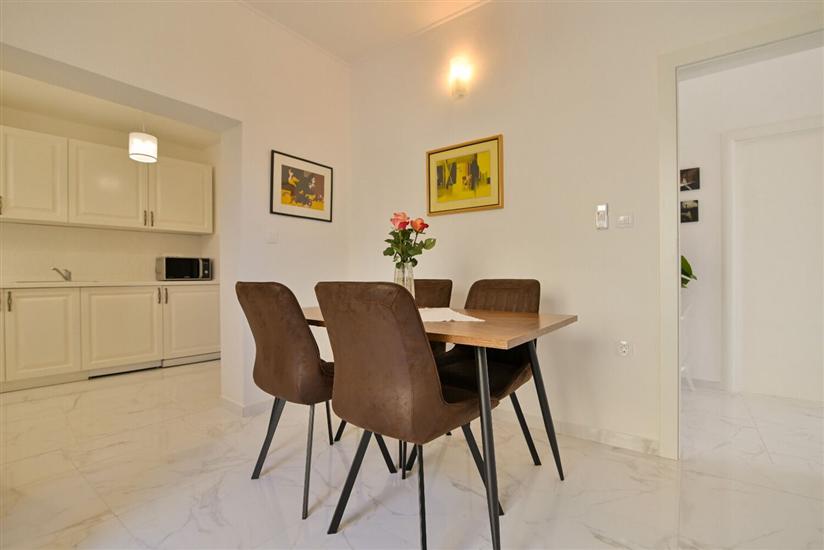 Apartment A1, for 4 persons