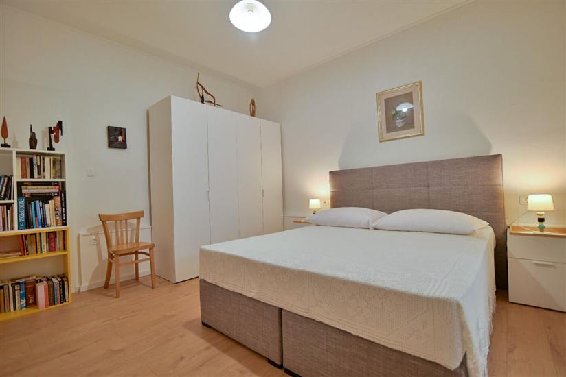 Apartment A2, for 3 persons