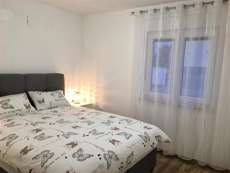 Apartment A2, for 5 persons
