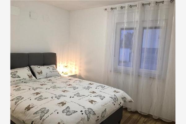 Apartment A2, for 5 persons