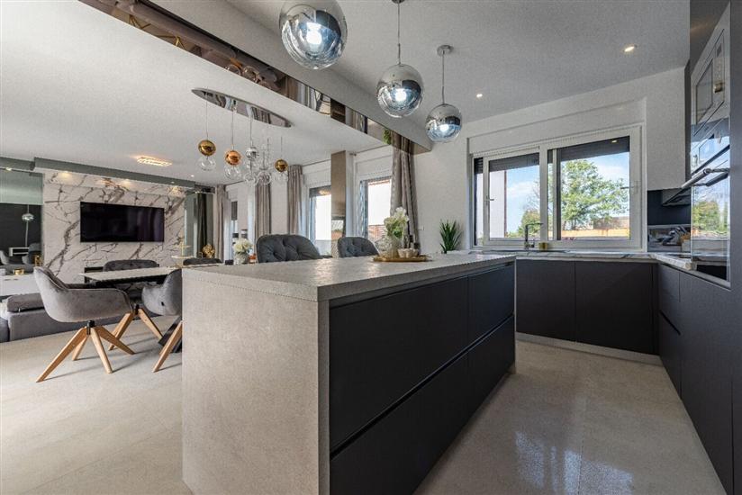 House K1, for 10 persons