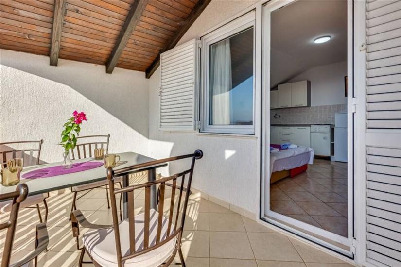 Apartment A4, for 4 persons