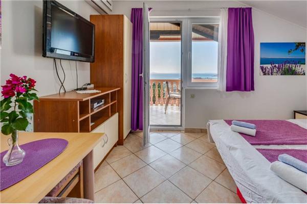 Apartment A4, for 4 persons