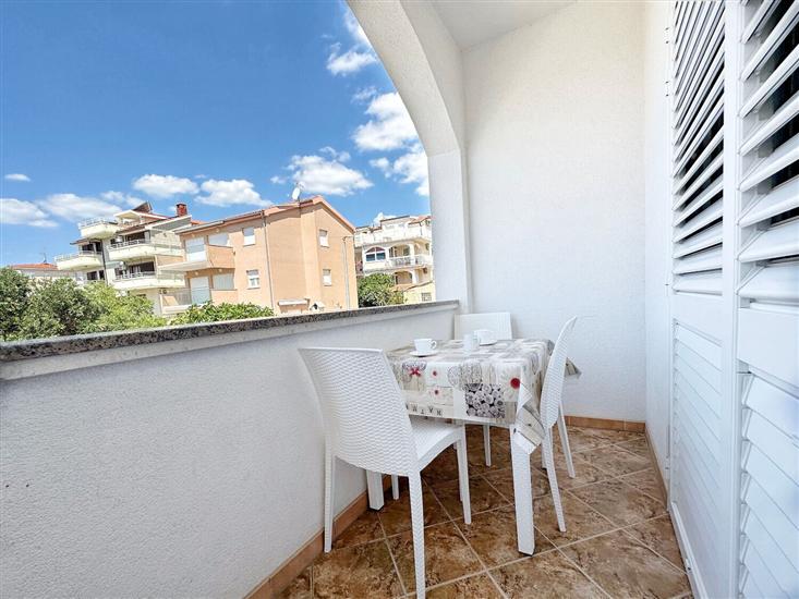 Apartment A2, for 3 persons
