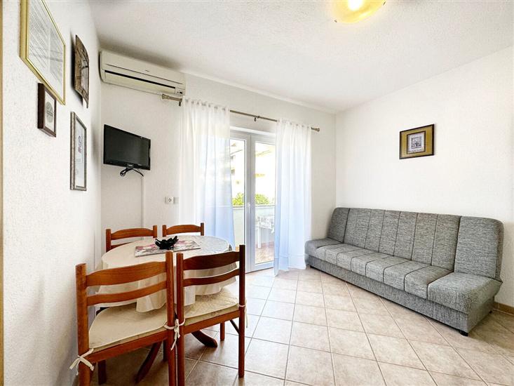 Apartment A2, for 3 persons