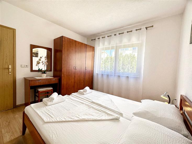 Apartment A2, for 3 persons