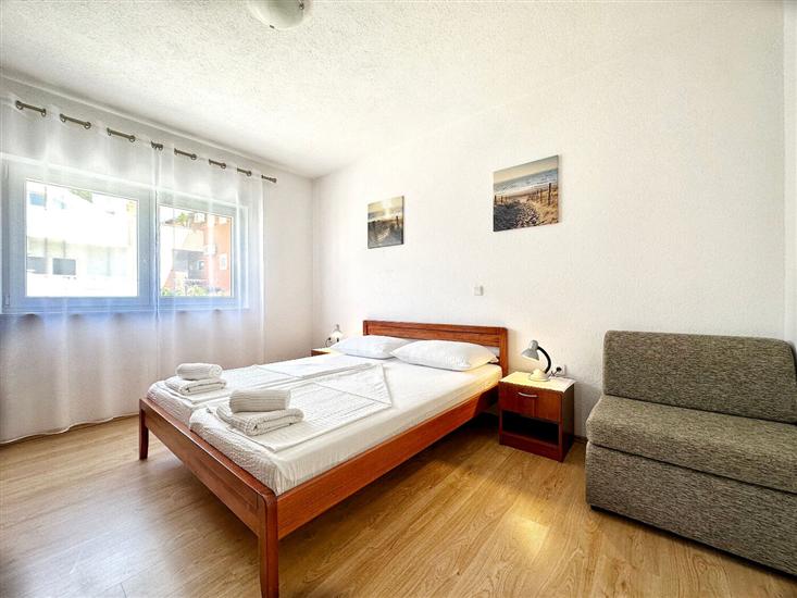 Apartment A2, for 3 persons