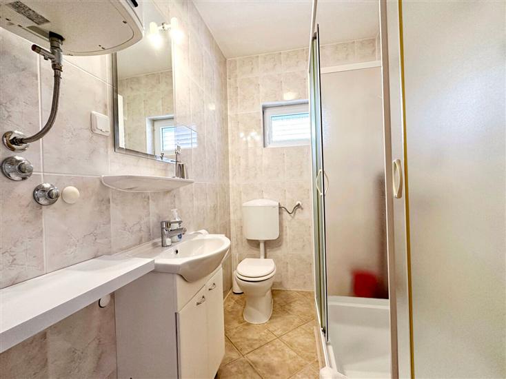 Apartment A2, for 3 persons