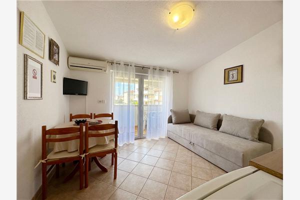 Apartment A4, for 3 persons