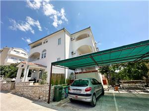 Apartment Split and Trogir riviera,BookMariFrom 100 €