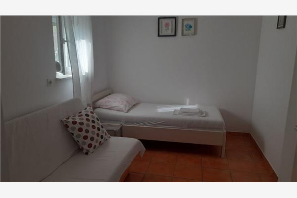 Apartment A6, for 3 persons