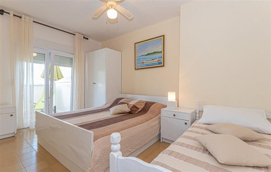 Apartment A1, for 3 persons