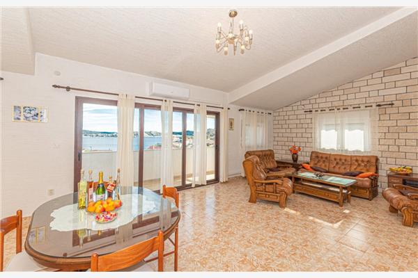 Apartment A4, for 4 persons