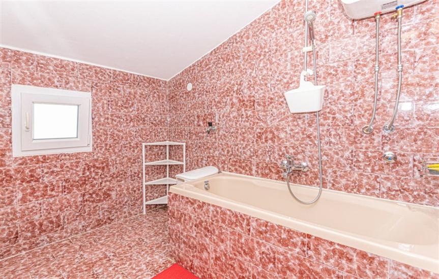 Apartment A4, for 4 persons