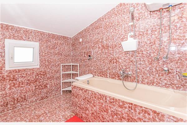 Apartment A4, for 4 persons