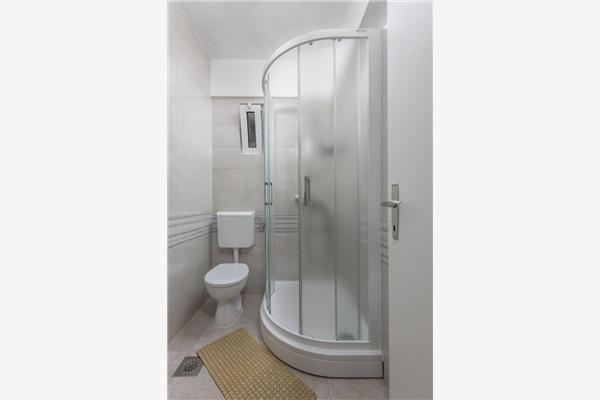 Room S1, for 2 persons