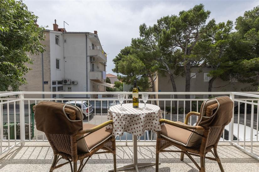 Room S2, for 2 persons