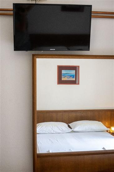 Room S2, for 2 persons