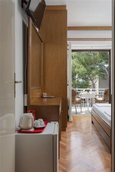 Room S2, for 2 persons