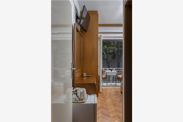 Room S3, for 2 persons