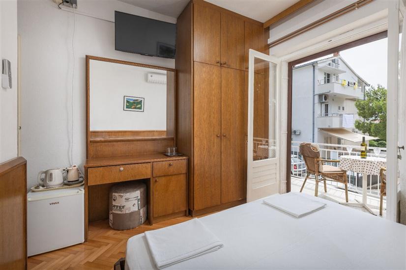 Room S3, for 2 persons