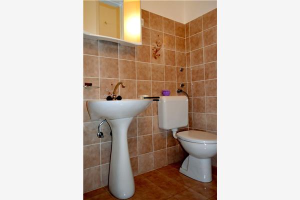 Apartment A1, for 8 persons