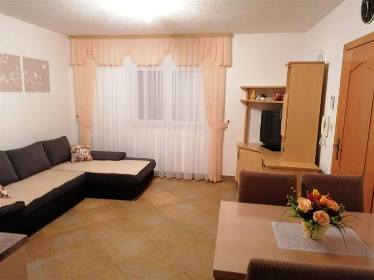 Apartment A1, for 3 persons