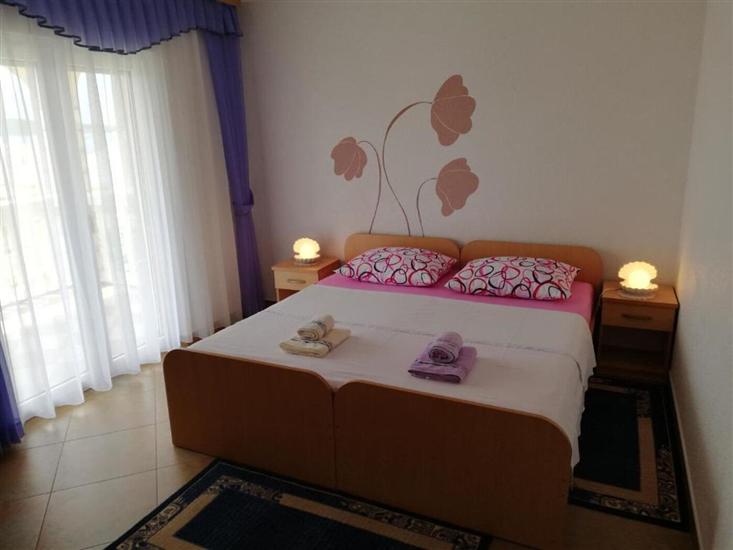 Apartment A2, for 4 persons