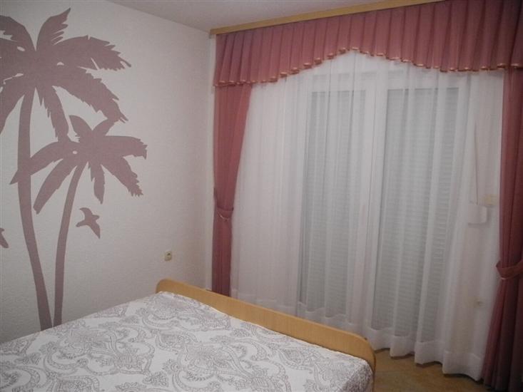 Apartment A3, for 5 persons