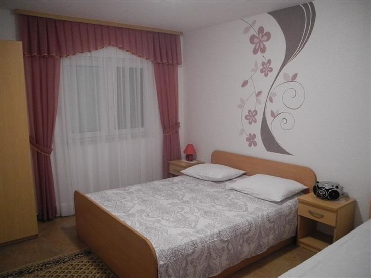 Apartment A3, for 5 persons