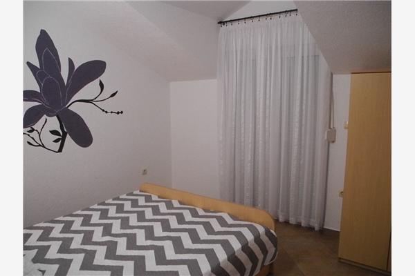 Apartment A6, for 5 persons