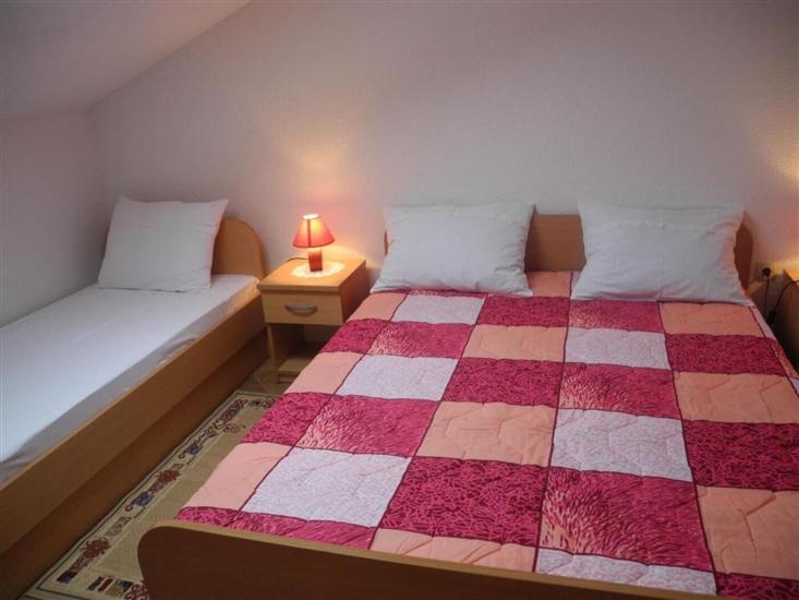 Apartment A6, for 5 persons