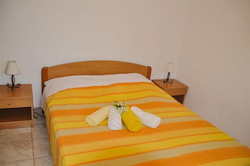 Apartment A1, for 5 persons