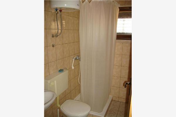 Apartment A1, for 5 persons