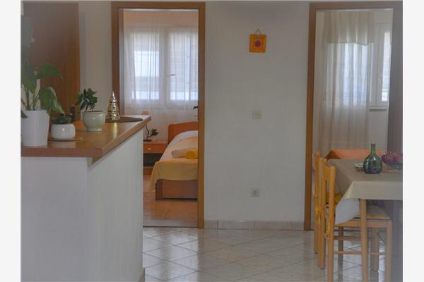 Apartment A2, for 5 persons
