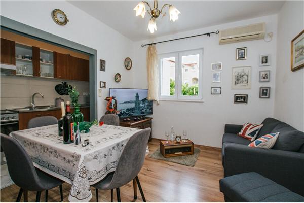 Apartment A1, for 5 persons