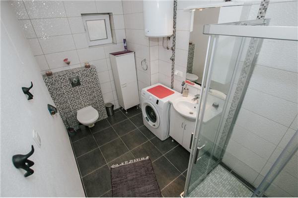 Apartment A1, for 5 persons