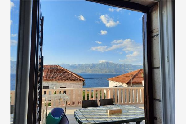 Apartment A1, for 5 persons